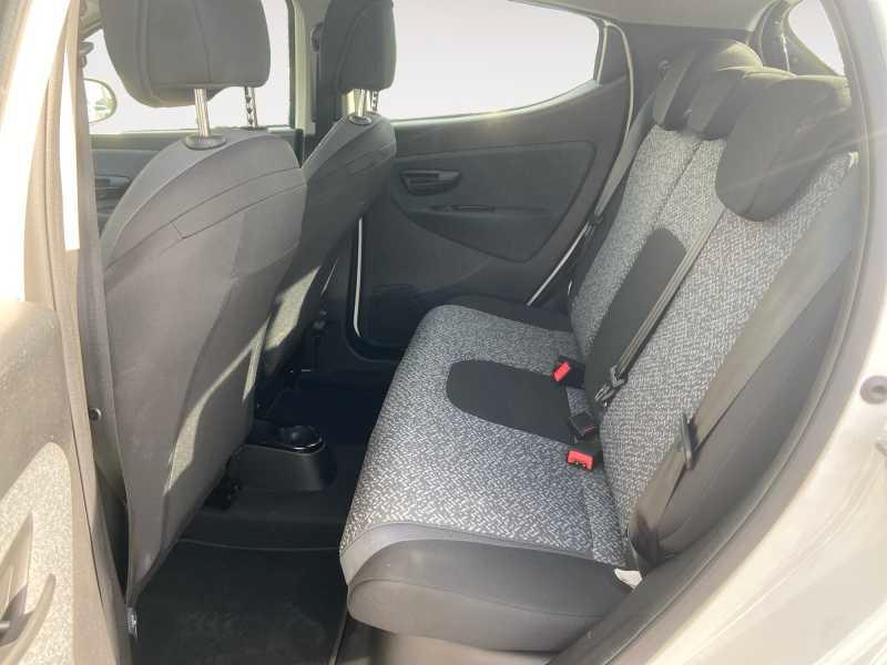 LANCIA Ypsilon 1.0 firefly hybrid Silver 70c