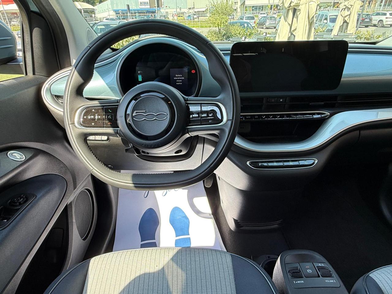 Fiat 500e 3+1 3+1 42 kWh Icon 28000KM UNIPROPRIETARIO