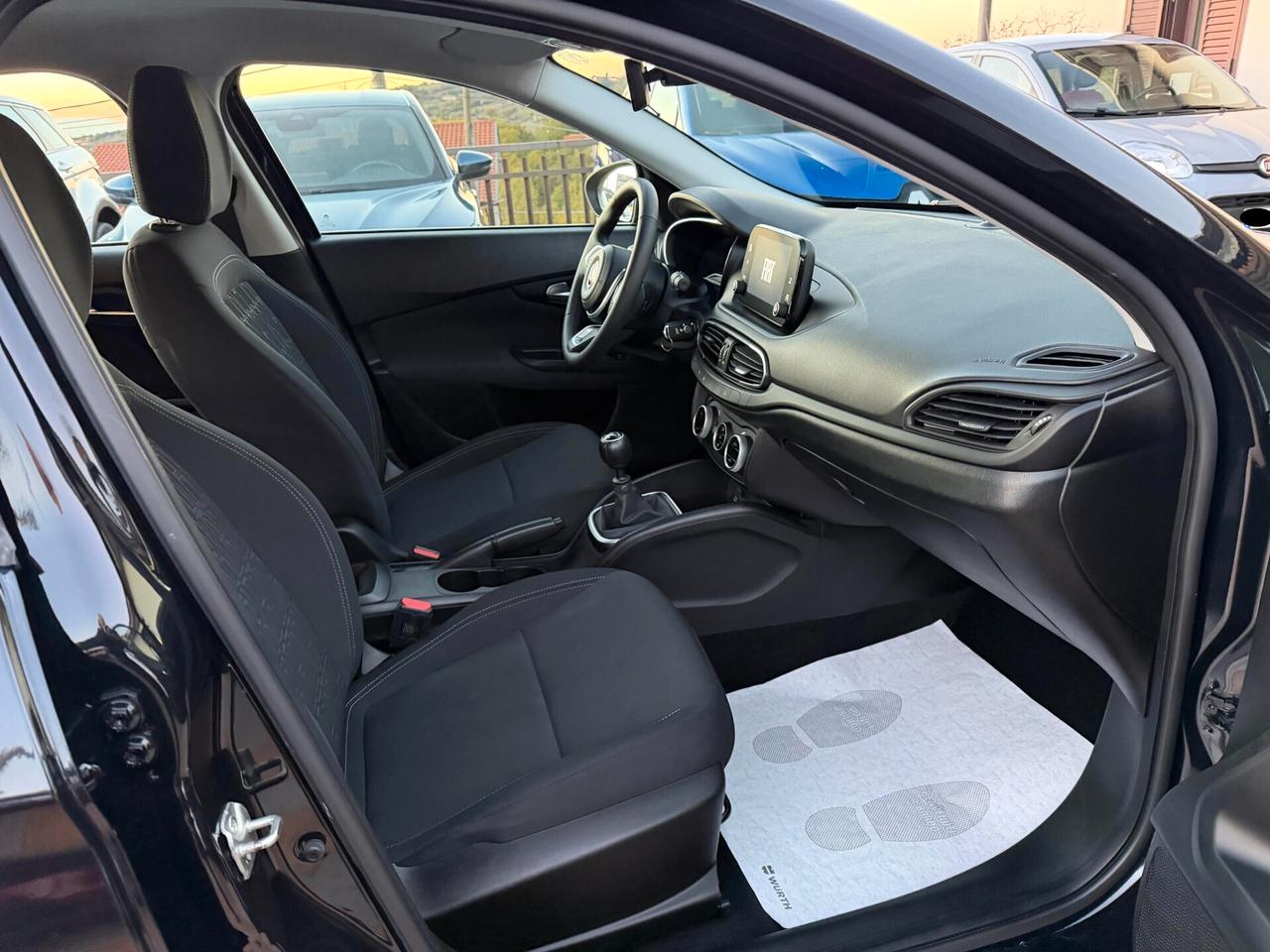 Fiat Tipo SW 1.6 M.JET 130 cv. CITY CROSS