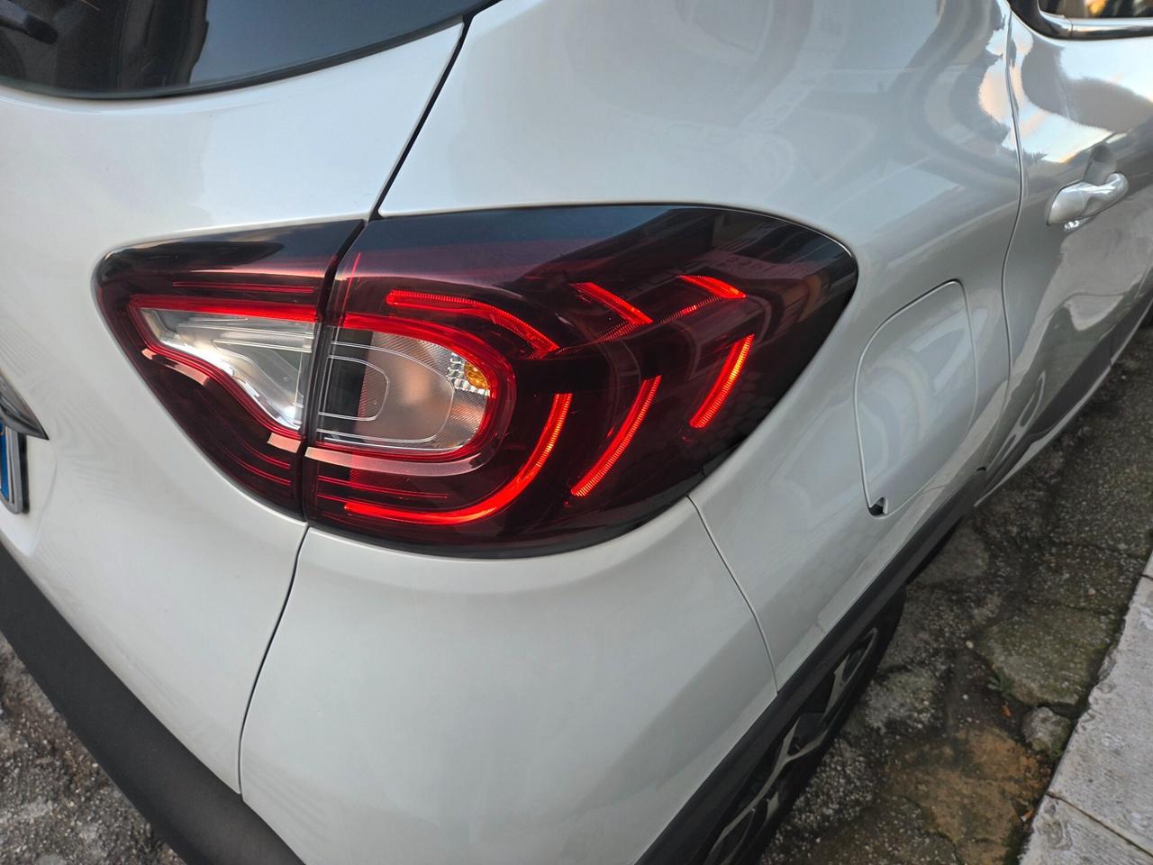 RENAULT CAPTUR 1.5 DCI FULL LED SOLI KM 90000 CERTIF
