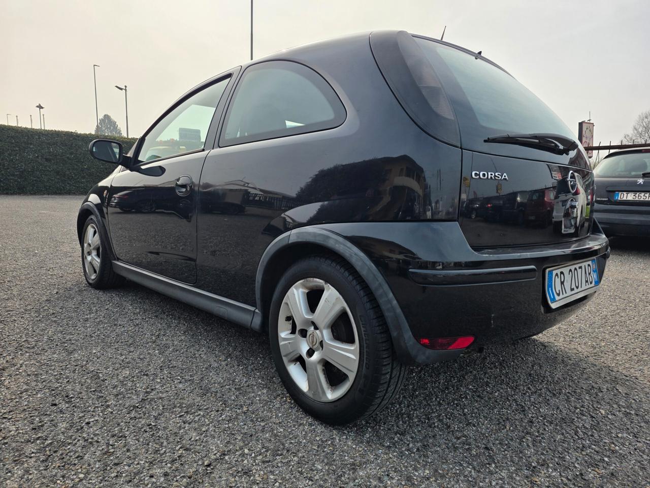 Opel Corsa 1.2i 16V cat 3 porte Sport