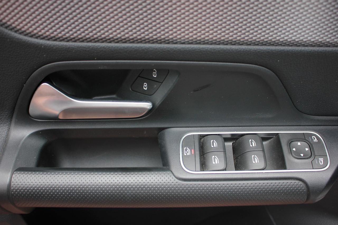 Mercedes-Benz B 180 d-116cv VIRTUAL*PREZZO VERO*UNIPRO'-KM CERTIFICATI