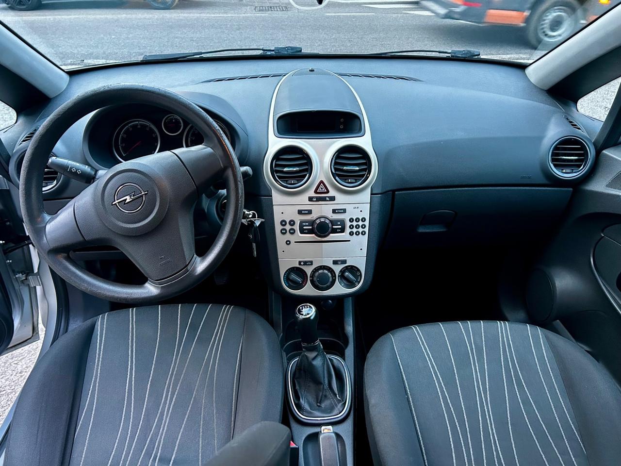 Opel Corsa 1.2 3 porte Sport