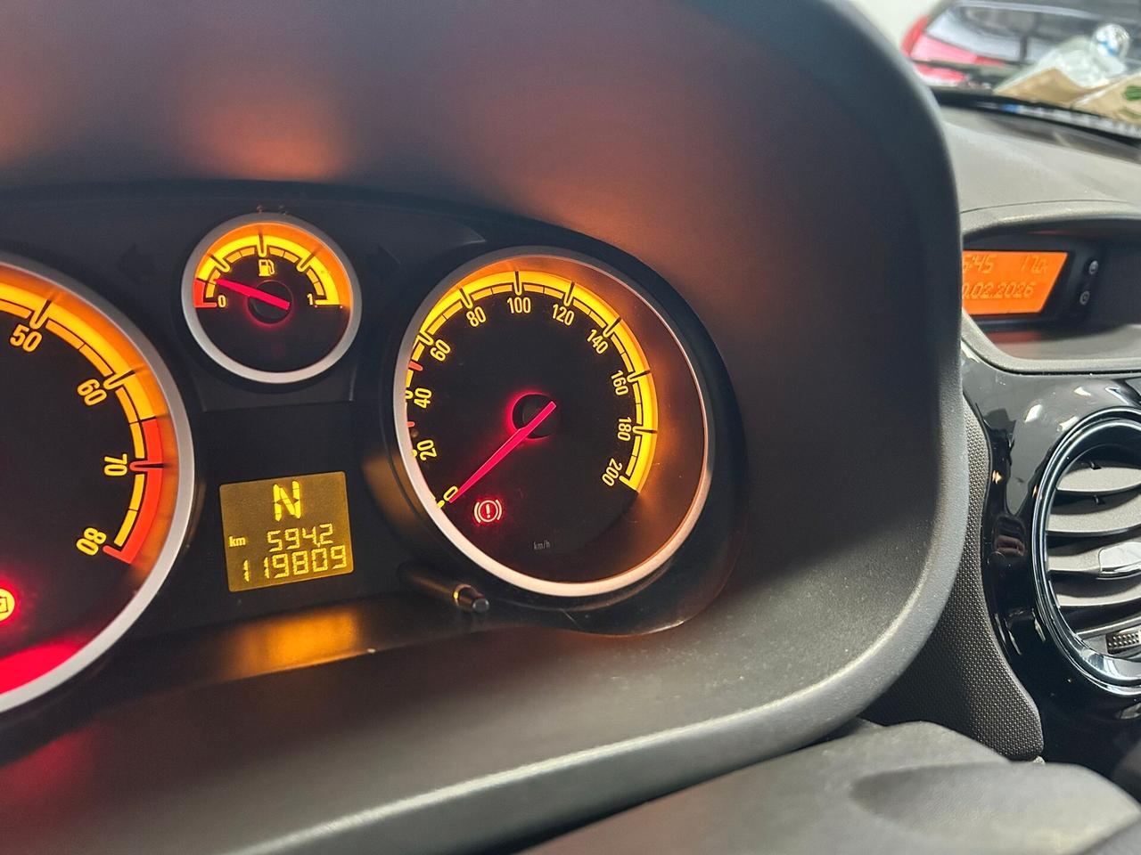 Opel Corsa 1.2b cambio automatico 2013