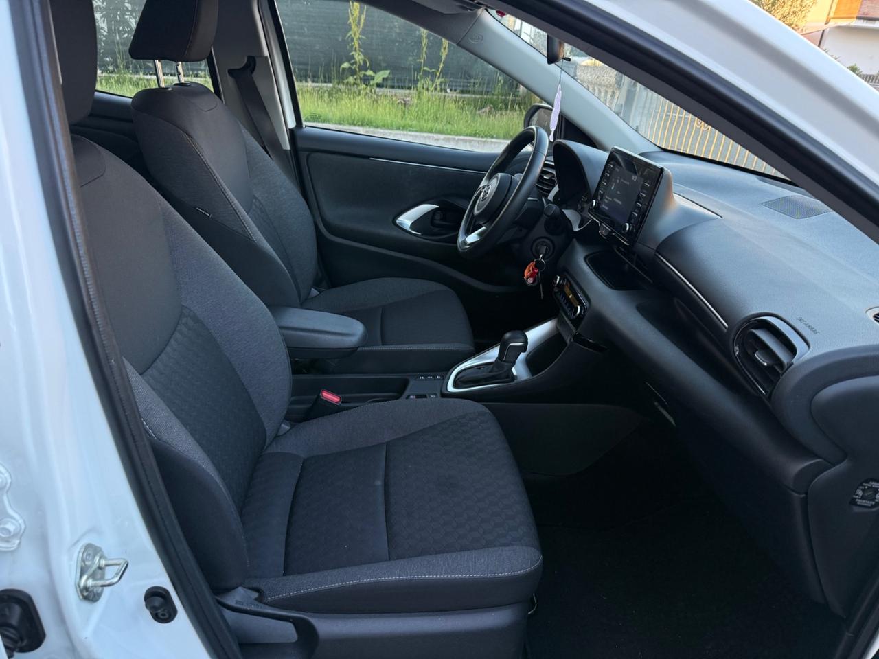 Toyota Yaris 1.5 Hybrid 5P. EURO 6D 2022 NEOPATENTATI