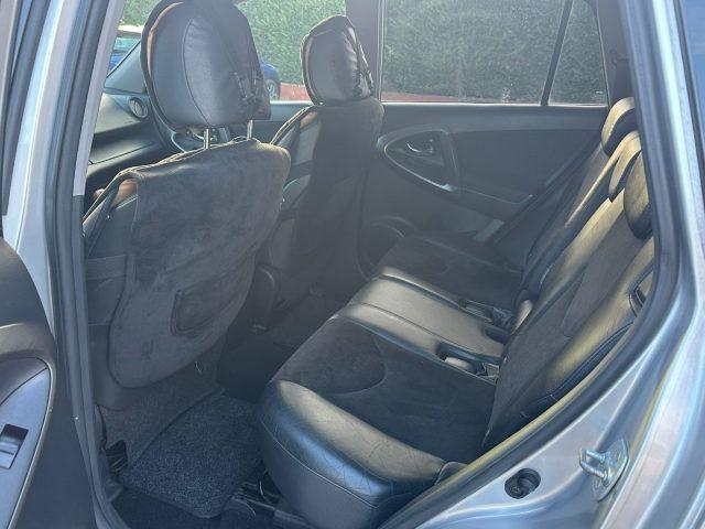 TOYOTA RAV 4 MY23 4X4 RAV4 2.2 D-4D 150 CV DPF Exclusive