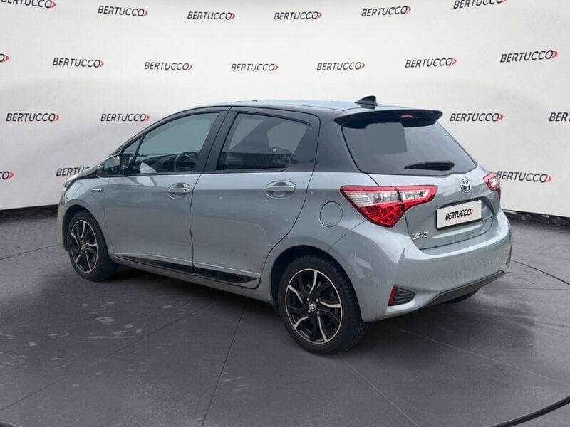Toyota Yaris 1.5 Hybrid 5 porte Trend "Grey Edition"