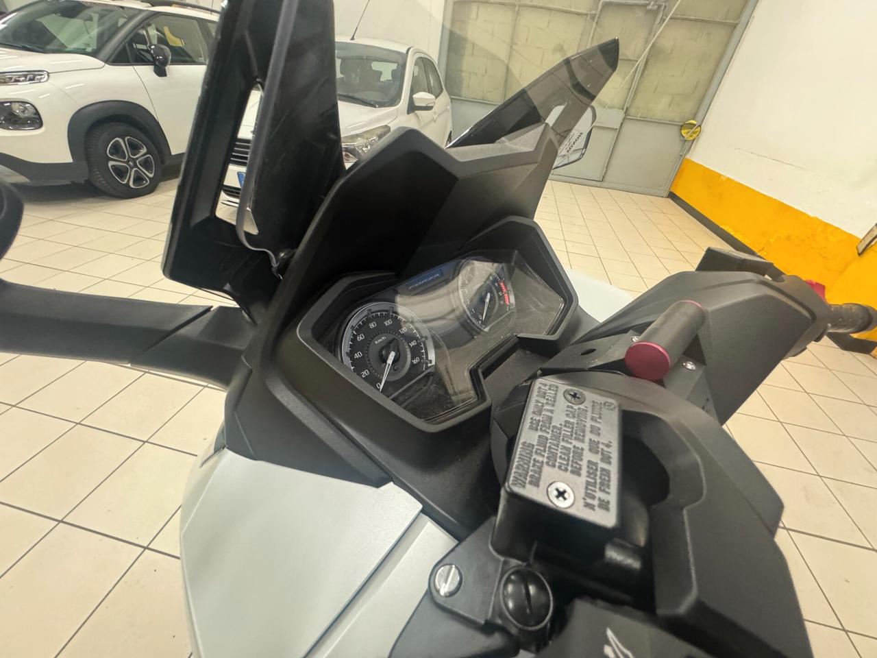 Honda Forza 350 GARANZIA HONDA FINO AL 01/2030