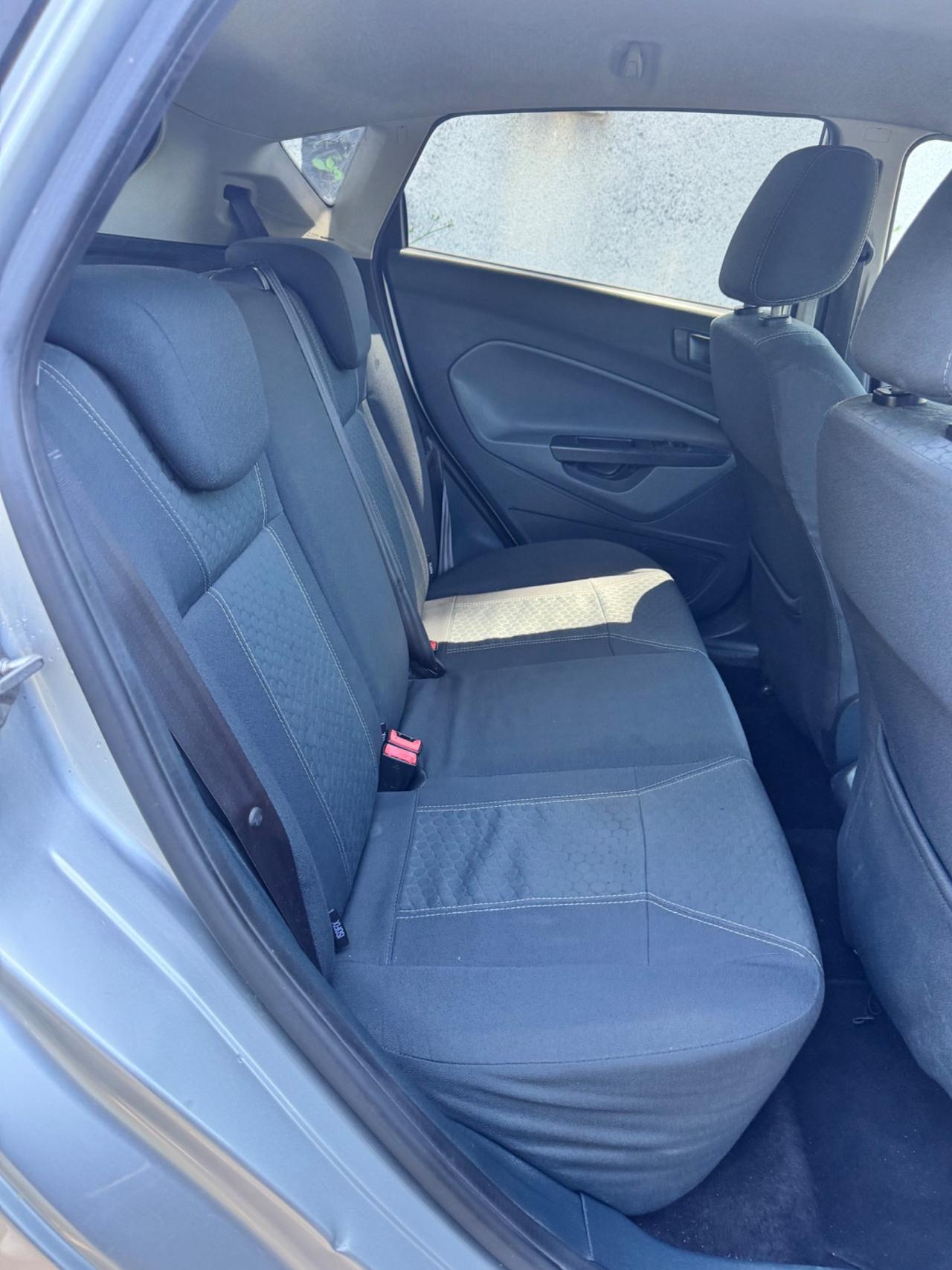 Ford Fiesta 1.4 5 porte Bz.- GPL Titanium