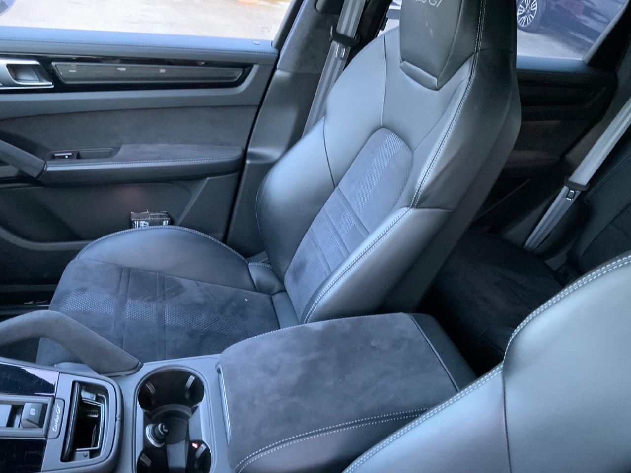 Porsche Cayenne Coupé 4.0 Turbo GT