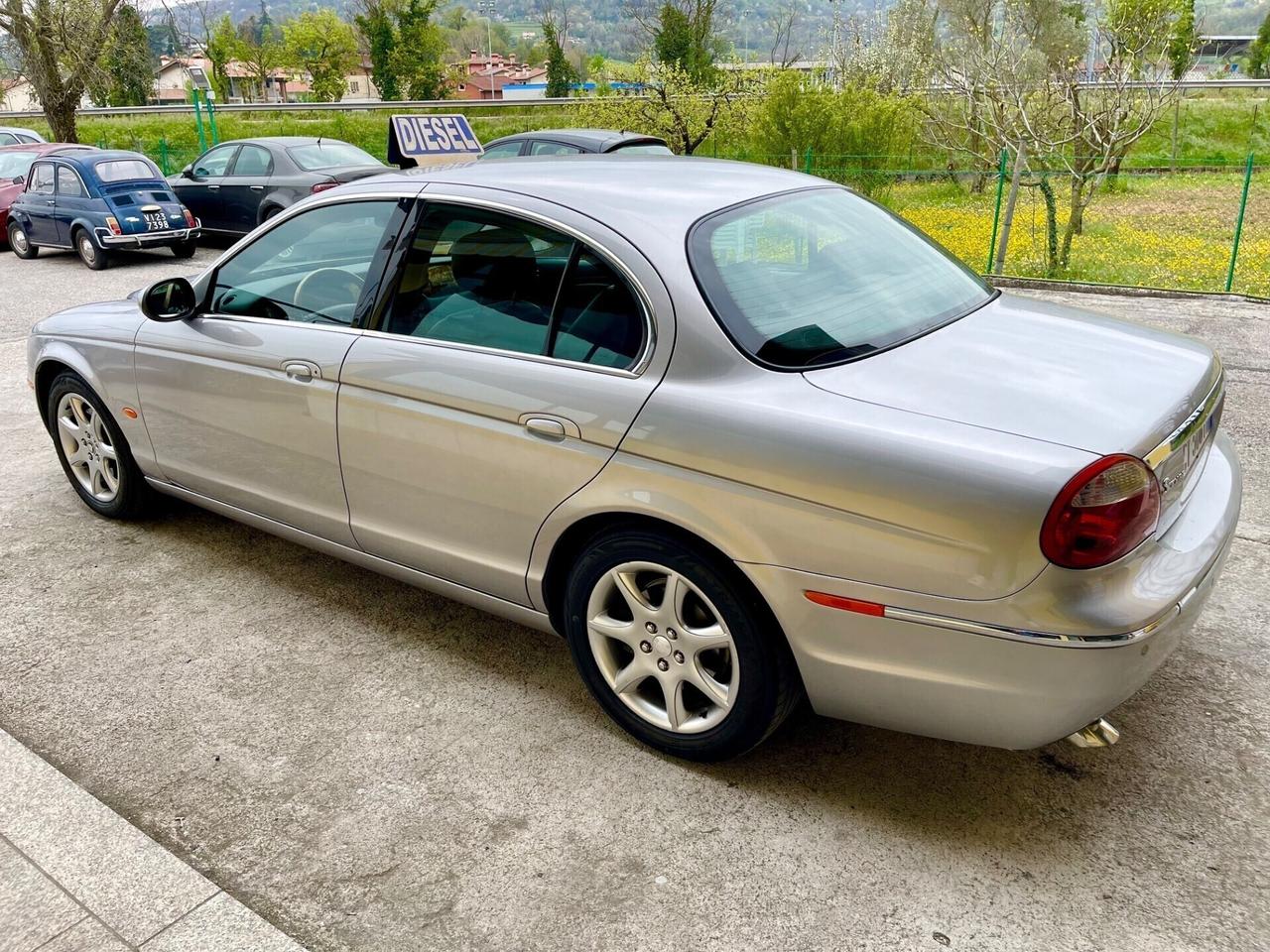 Jaguar S-Type (X206) 2.7 diesel V6 cat Exec.