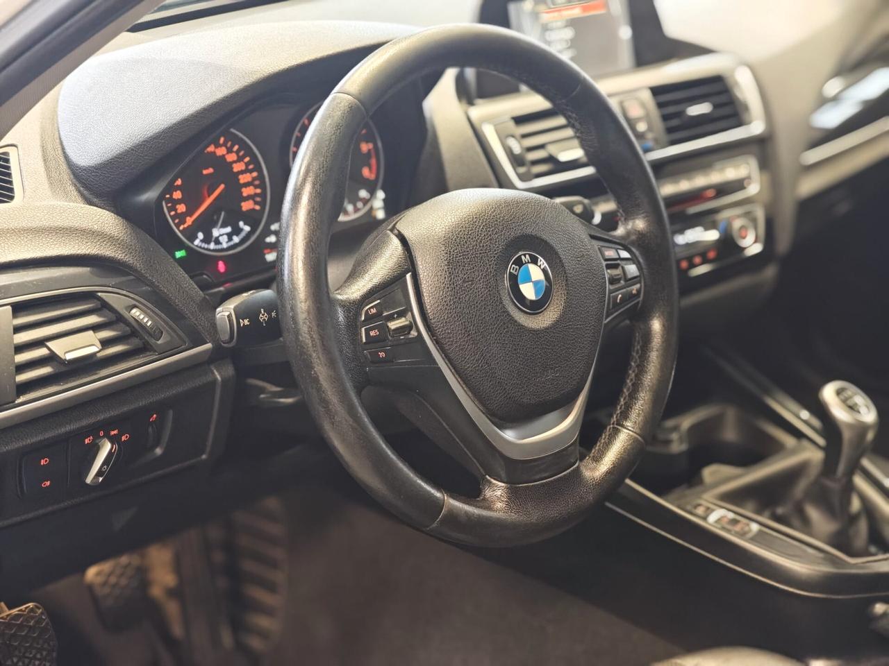 Bmw 116 118d 5p. Urban