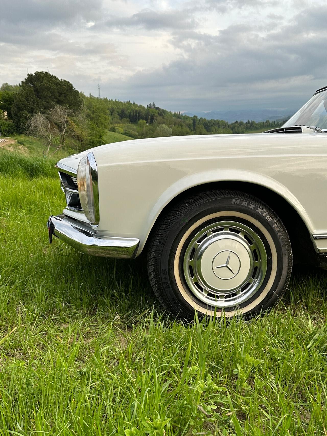 Mercedes-benz SL 230 “Pagoda”