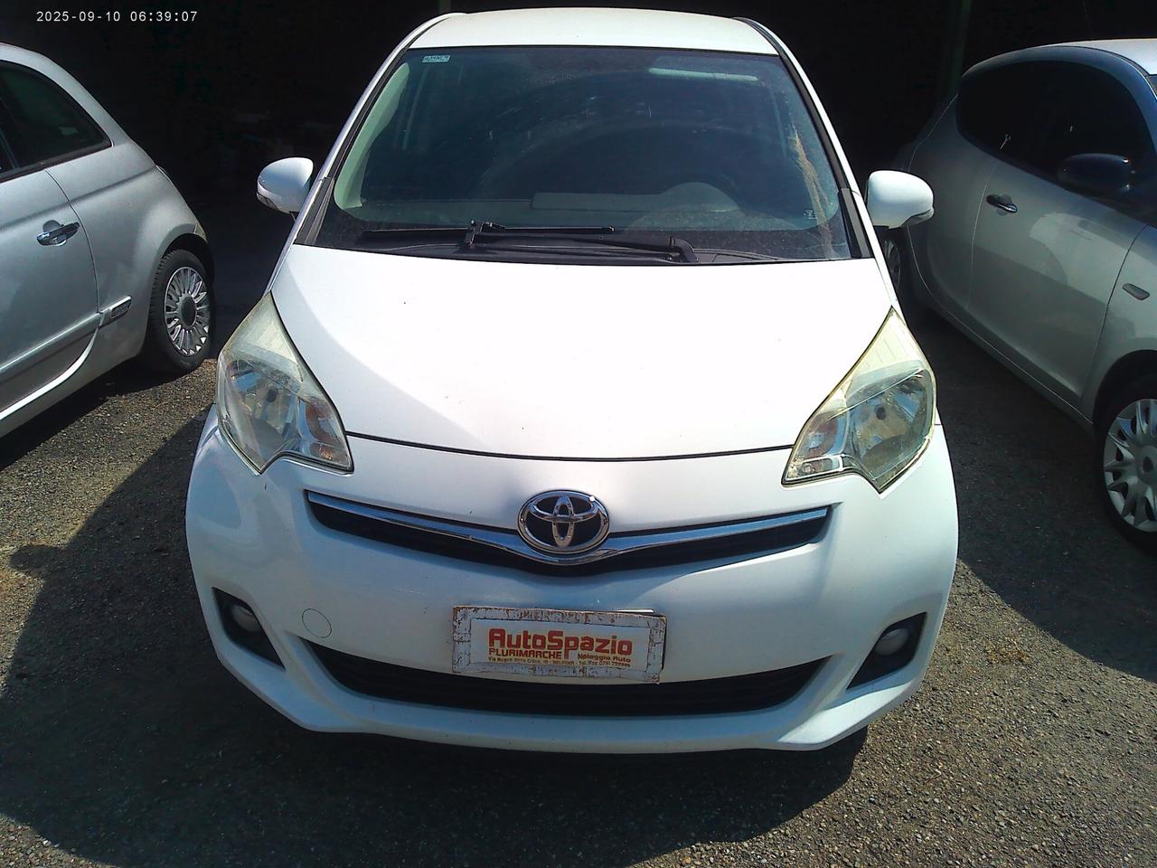 Toyota Verso-S 1.3 MT