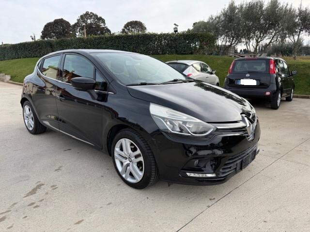 Renault Clio 1.2 75CV 5 porte Zen