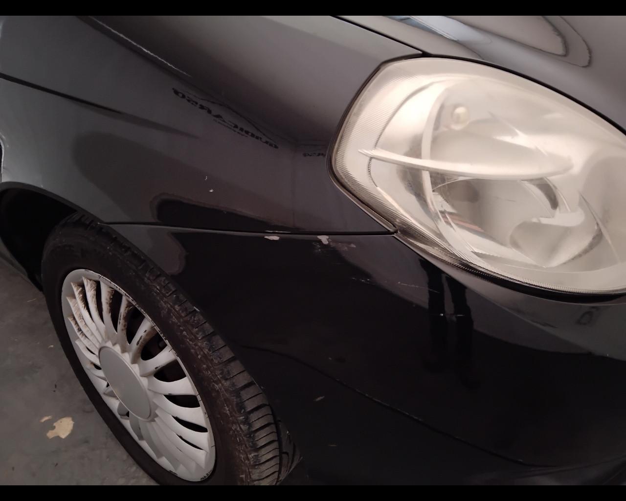 LANCIA Ypsilon II 2007 - Ypsilon 1.2 8v New Oro (oro)