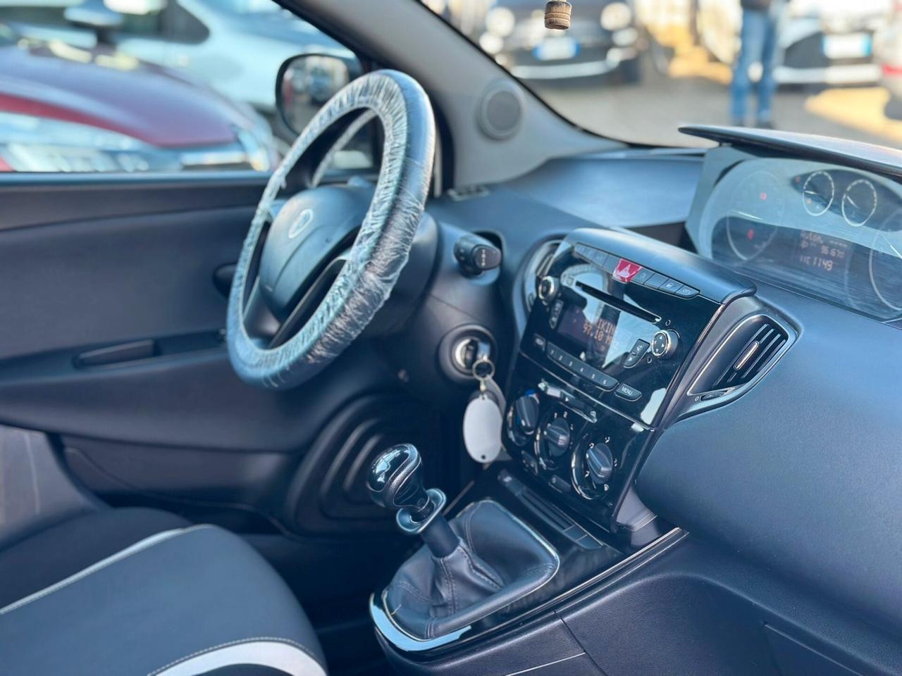 Lancia Ypsilon 1.2 69 CV 5 porte Elle