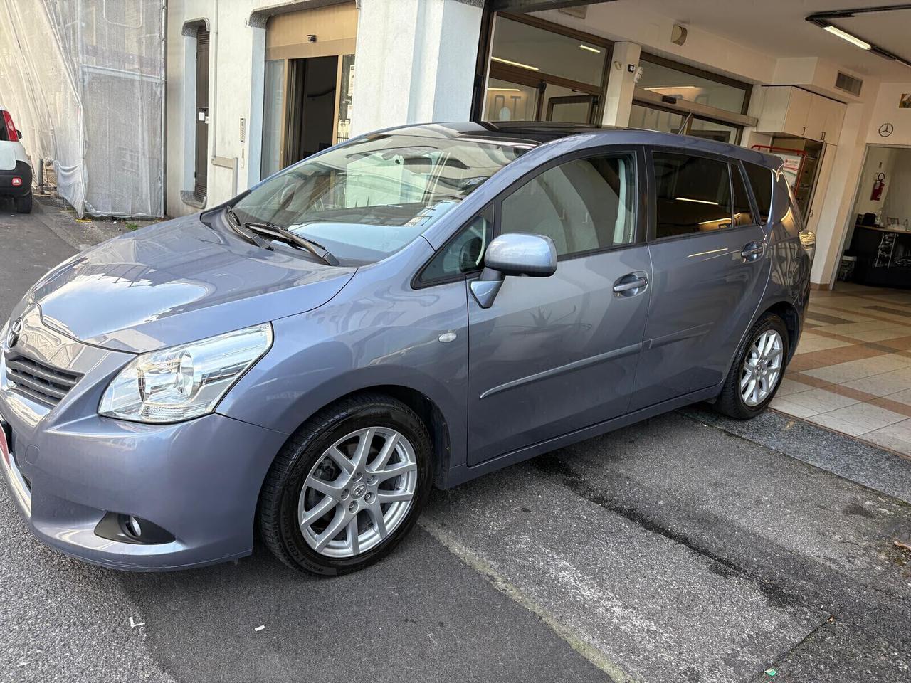 Toyota Verso 2.0 D Sol 7 posti