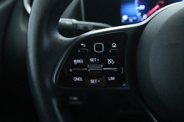 MERCEDES-BENZ B 180 d Automatic Business Extra/VIRTUAL COCKPIT