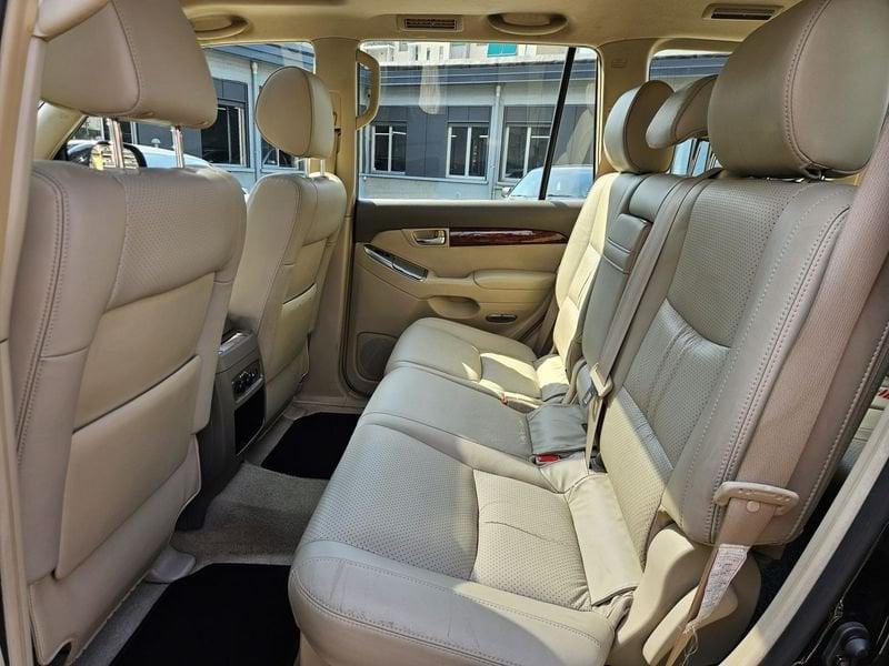 Toyota Land Cruiser 5p 3.0 d4-d Auto 7POSTI GANCIO TRAINO