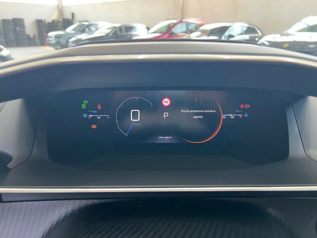 PEUGEOT 2008 Hybrid 136CV e-DCS6 GT