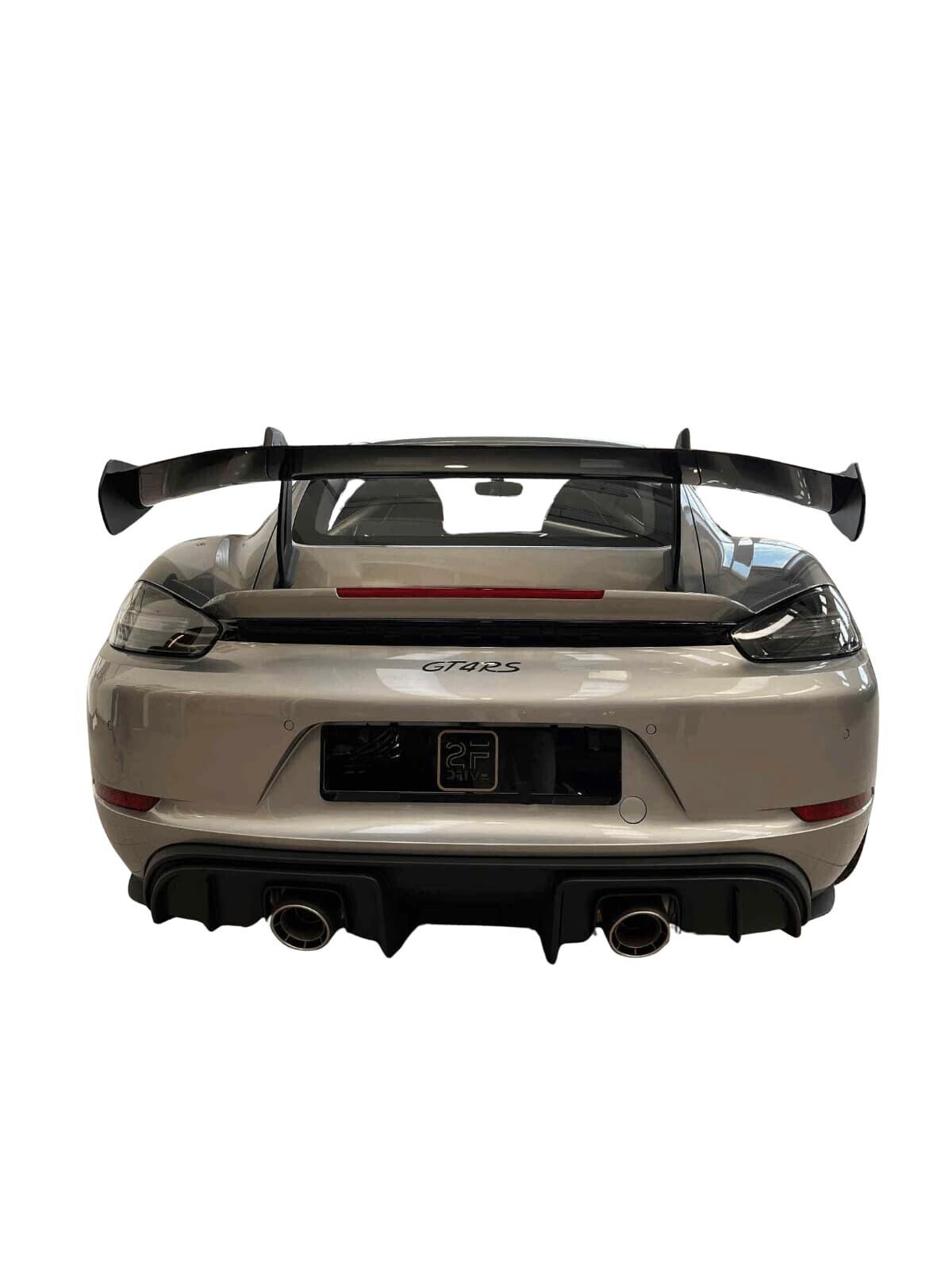 Porsche Cayman GT4 RS