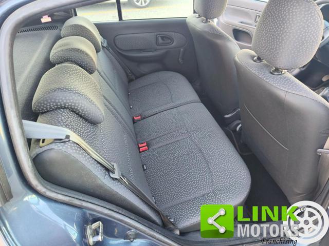 RENAULT Clio Storia 1.2 5 porte Confort
