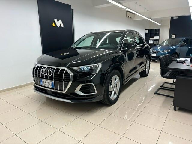 Audi Q3 35 TDI S tronic Business Advanced