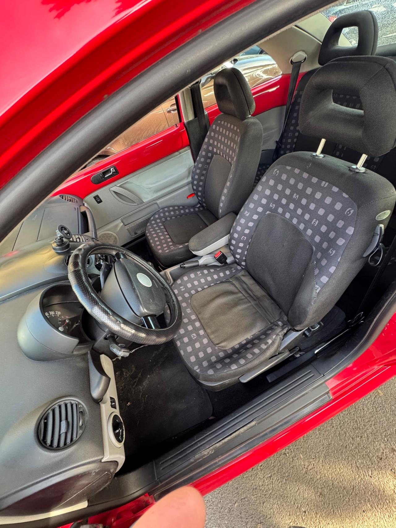 Volkswagen New Beetle T.D.