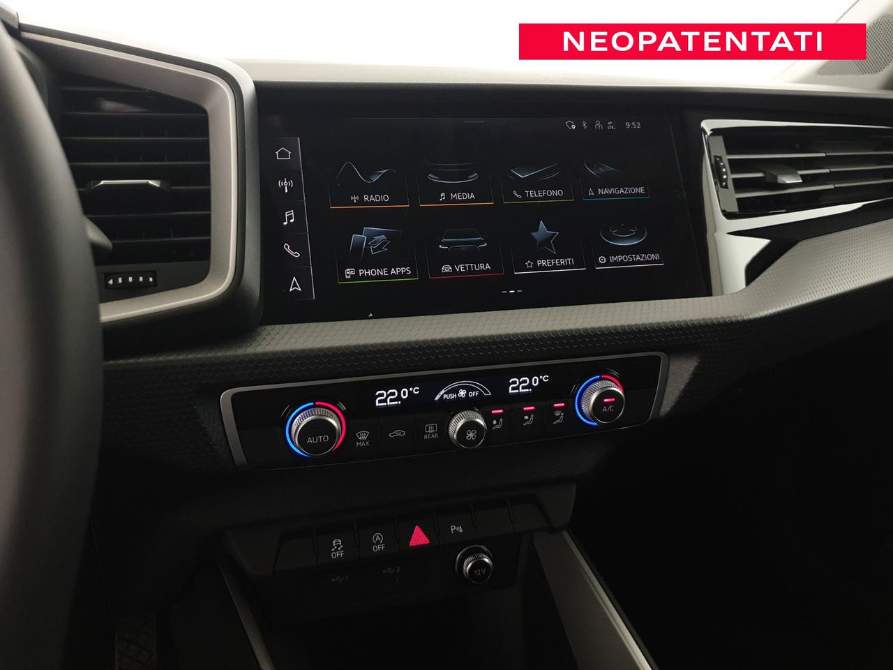 Allstreet 30TFSI 116CV S tronic Identity Contrast