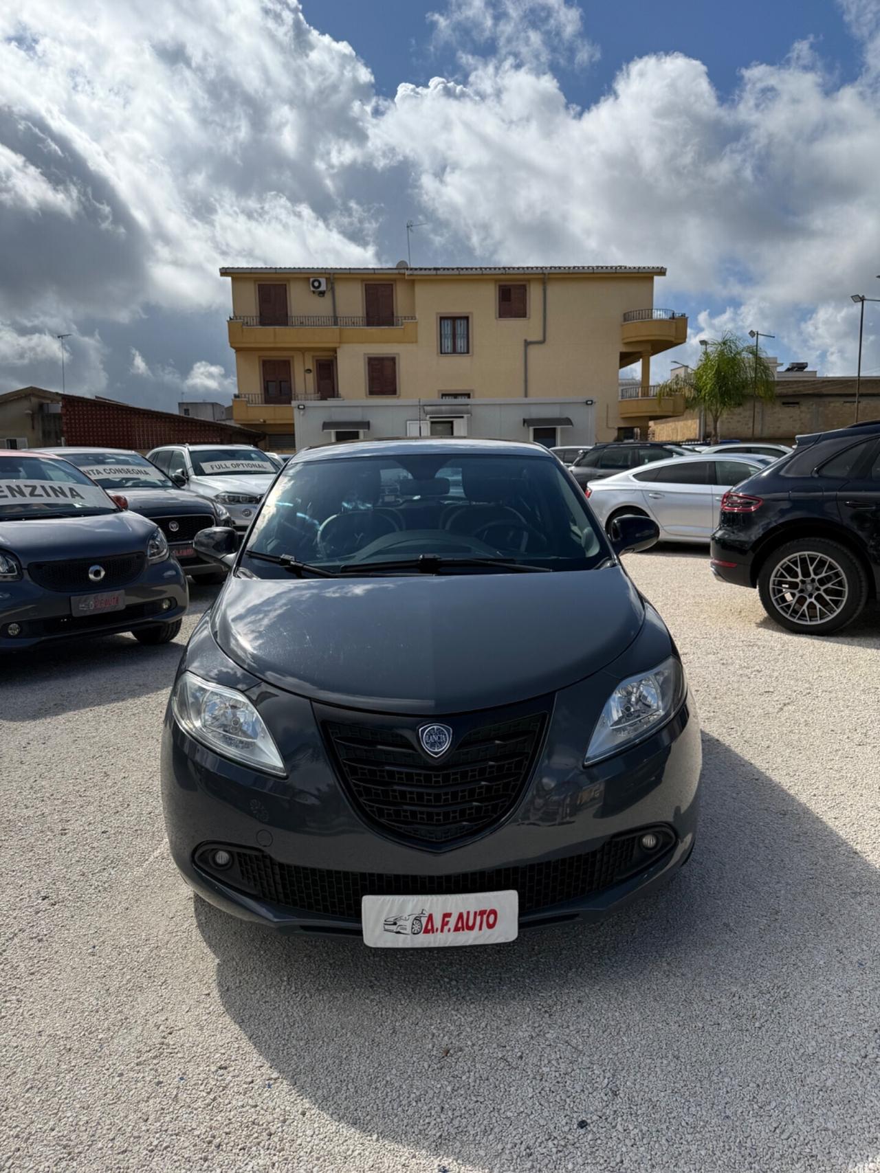 Lancia Ypsilon 1.2 69 CV 5 porte GPL Ecochic Gold