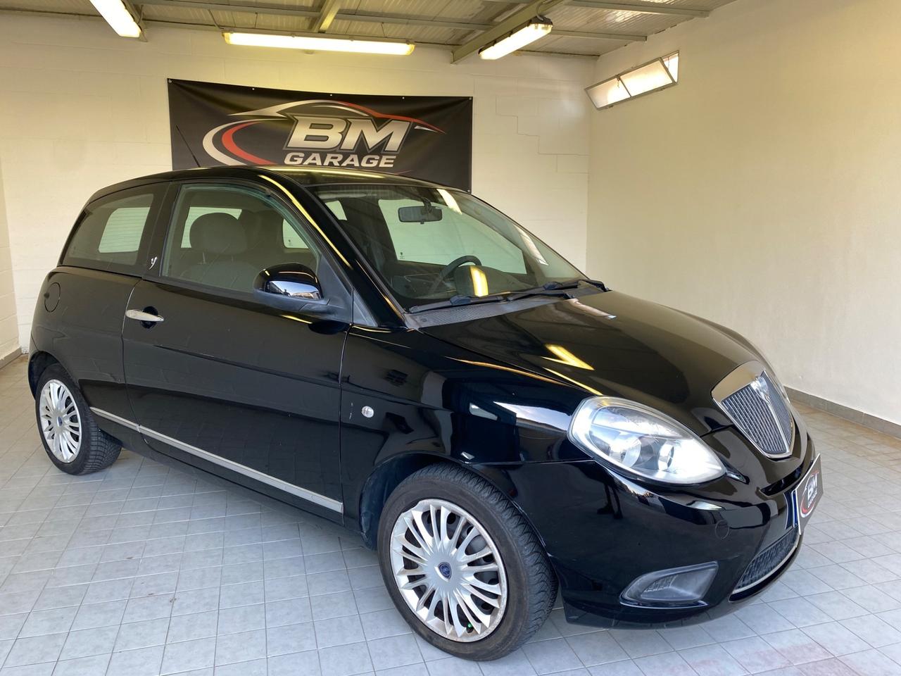Lancia Ypsilon 1.2 69 CV GPL Platinum