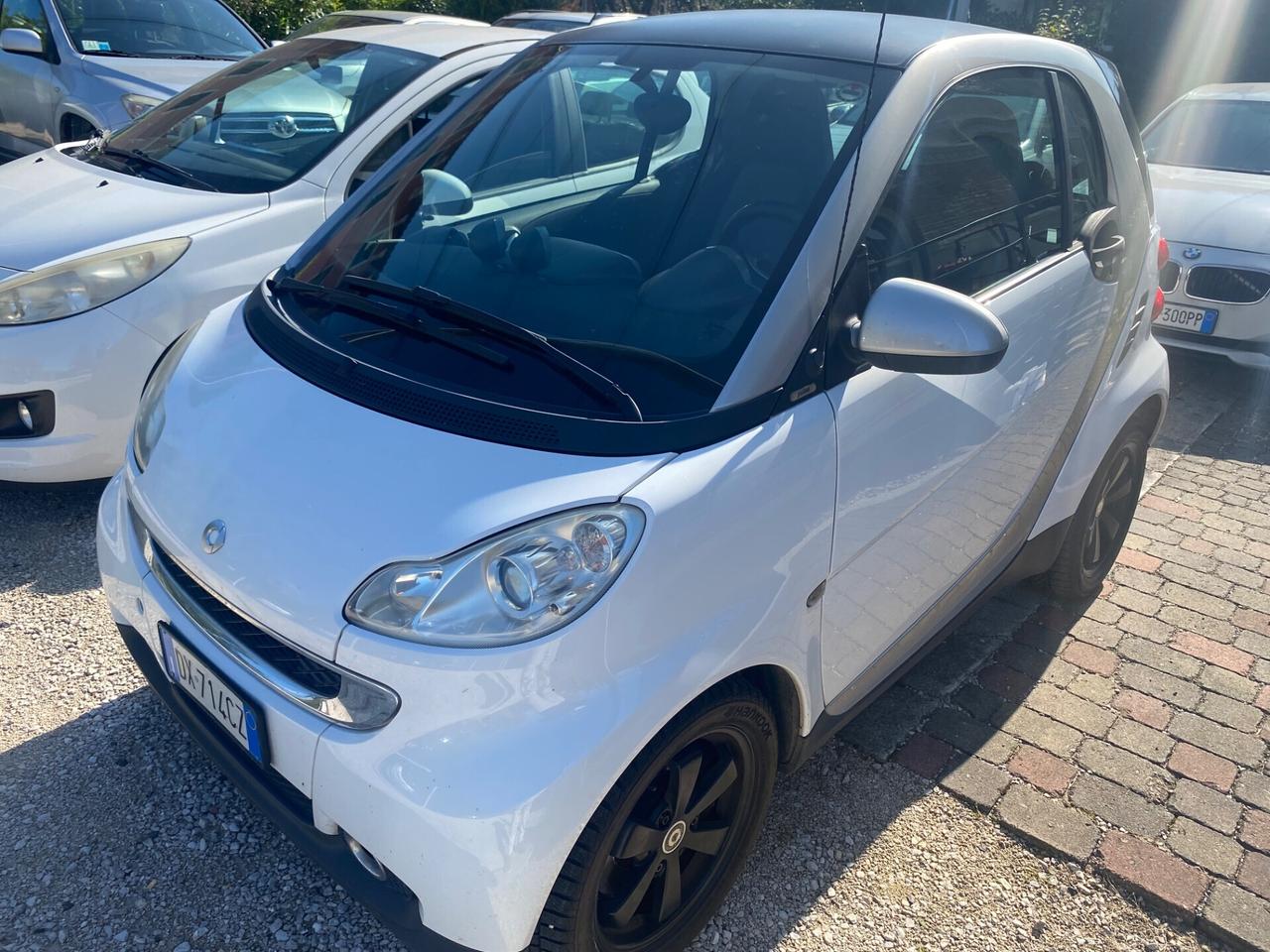 Smart ForTwo 1000 52 kW coupé NEOPATENTATI