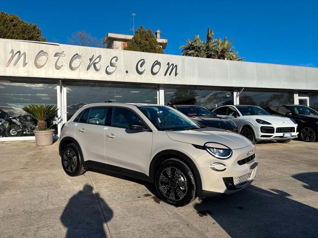 Fiat 600 Hybrid 110 CV DCT MHEV Icon 2026 KM 0 IVA ESPOSTA Tua a soli 209 Euro al mese