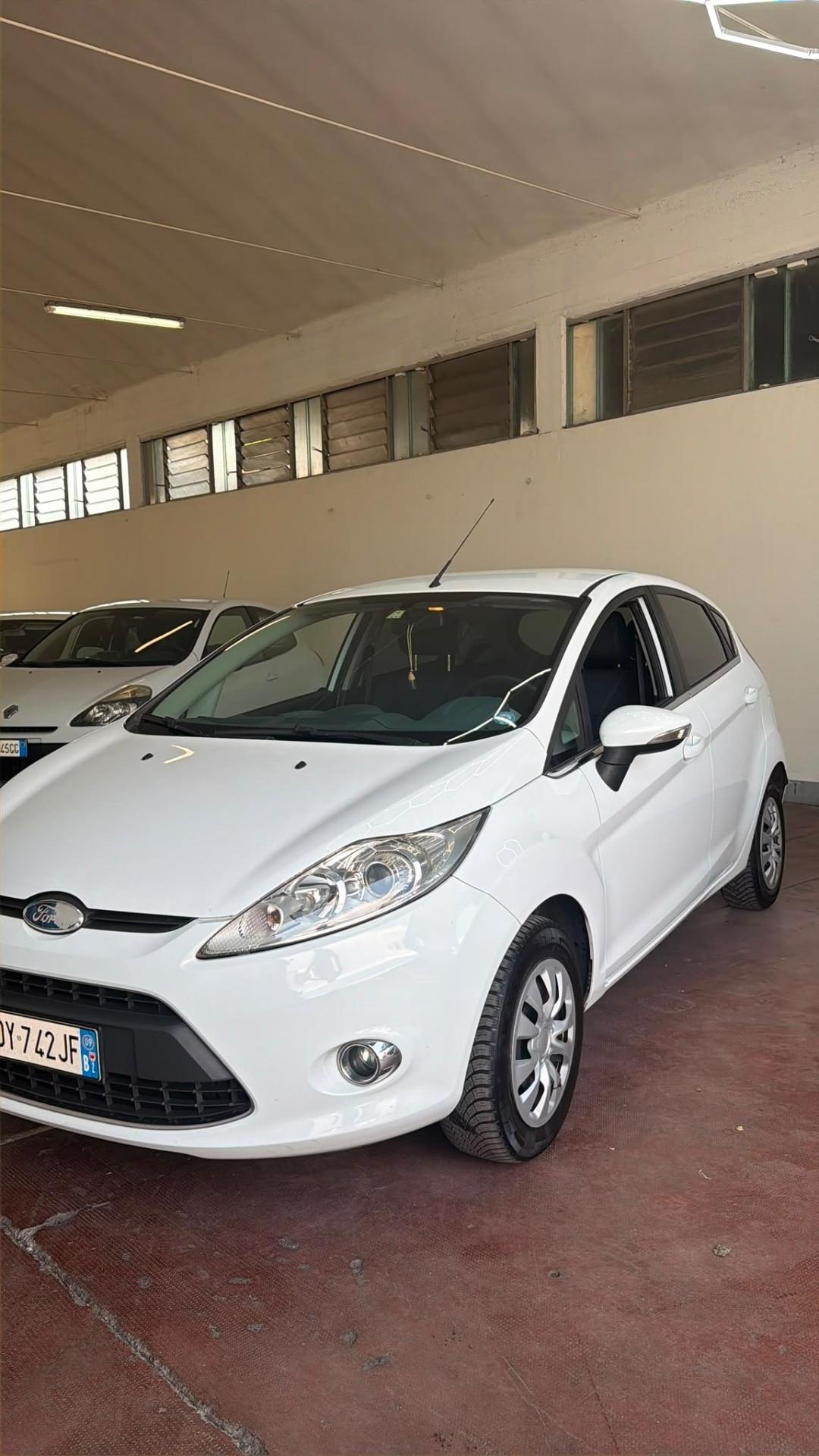 Ford Fiesta 1.4 5 porte Bz.- GPL Titanium