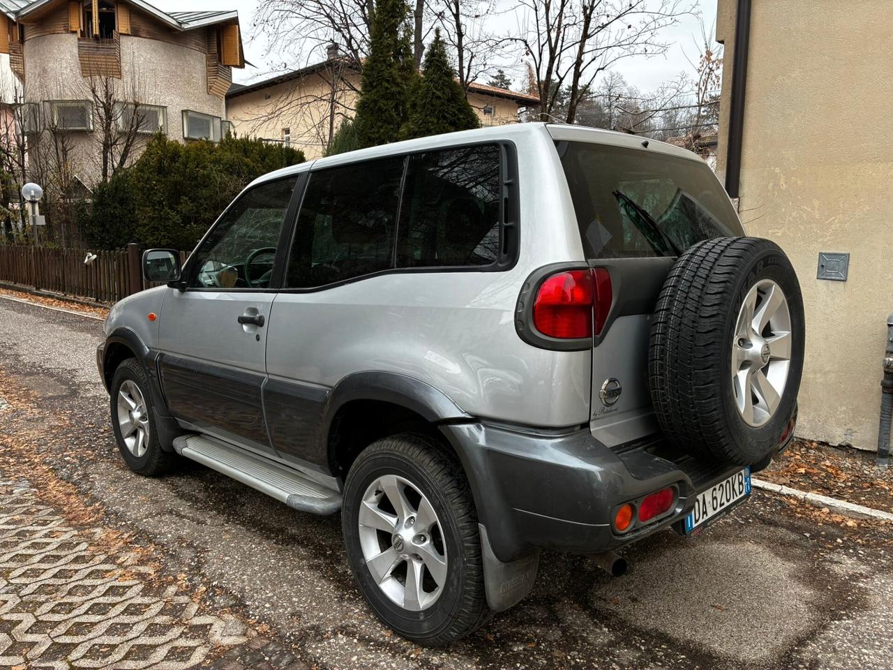 NISSAN TERRANO II 4x4 2.7TDI 125CV - UNICO PROP.