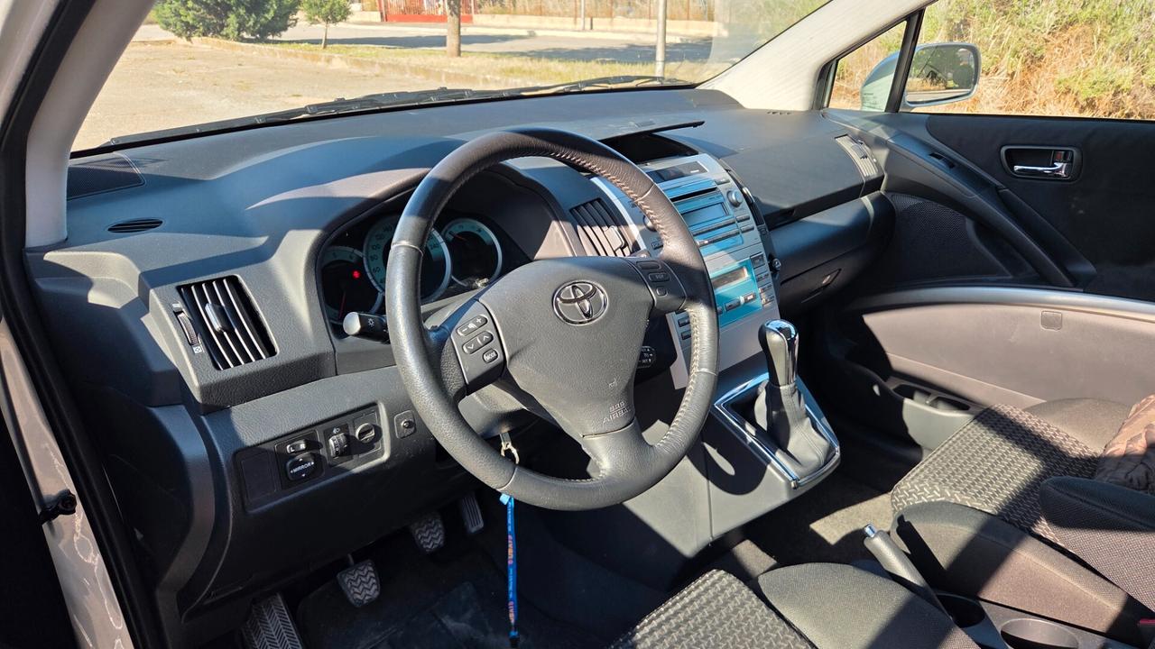 Toyota Corolla Verso D-4D 7pti Uni pro 120 mila km