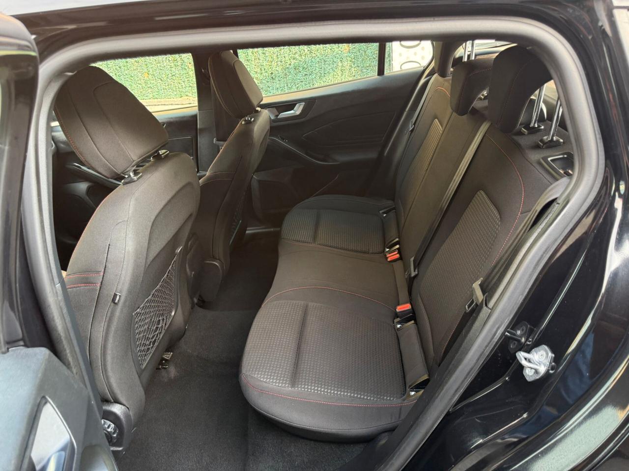 Ford Focus 1.0 EcoBoost Hybrid 125 CV SW ST-Line