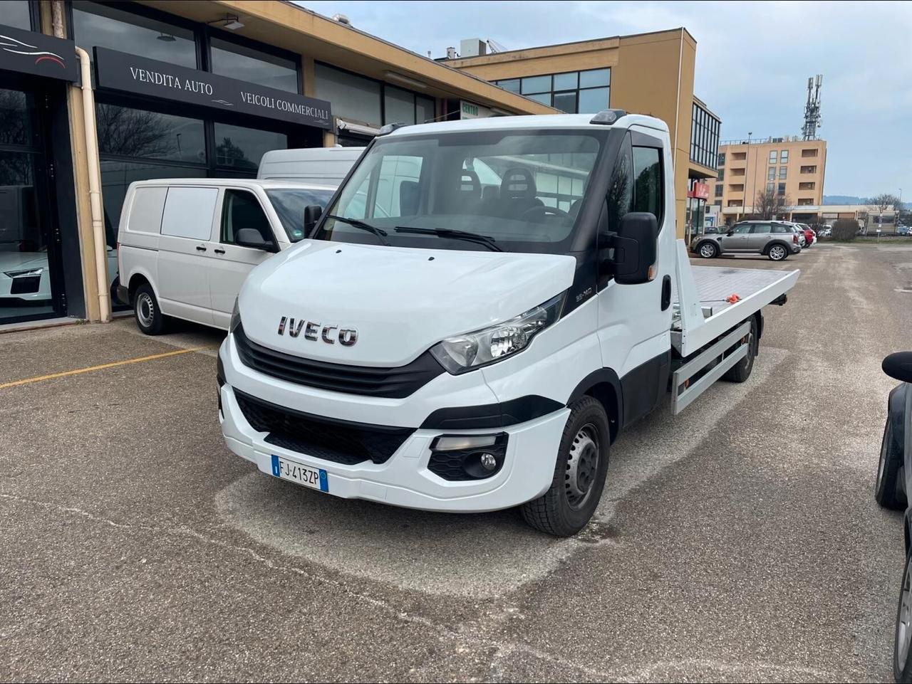 Iveco Daily 35s14 CARROATTREZZI SCARRABILE