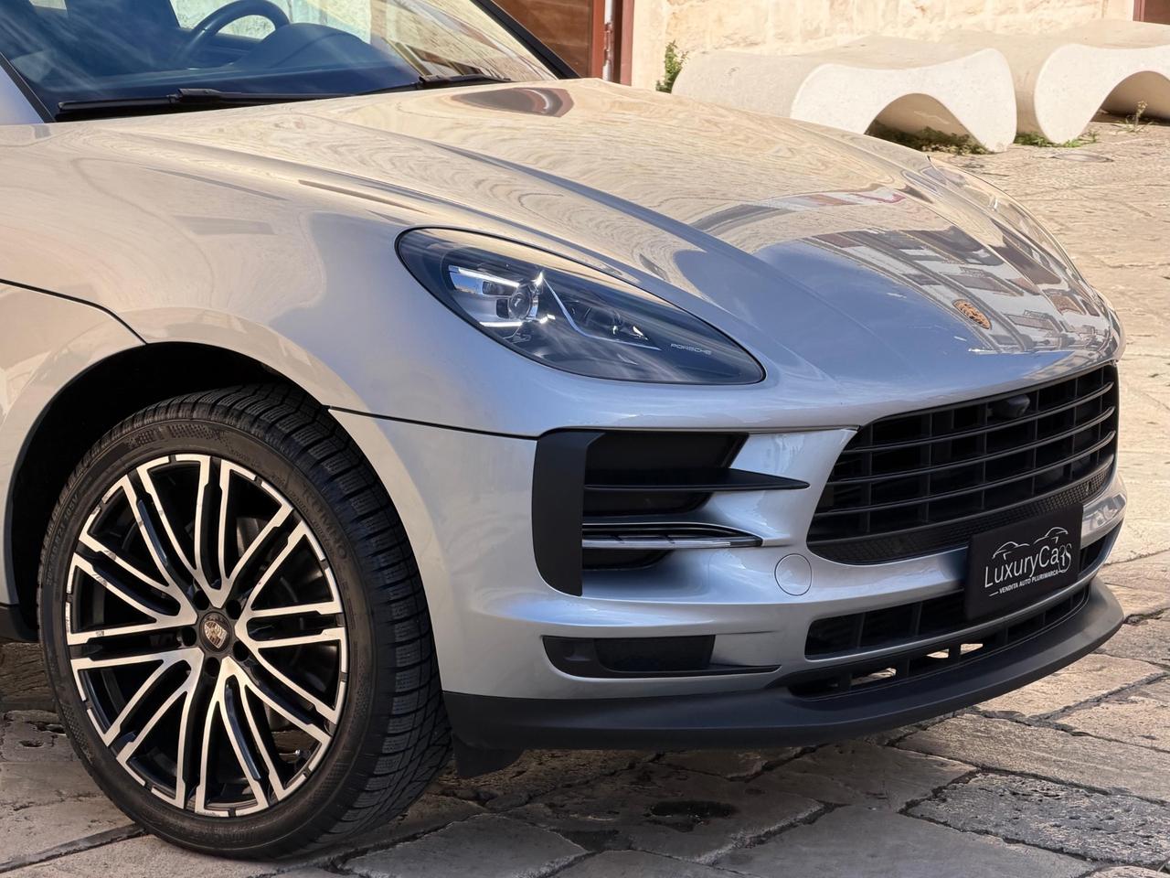 Porsche Macan 2.0 TURBO 245 CV PDK TETTO PASM