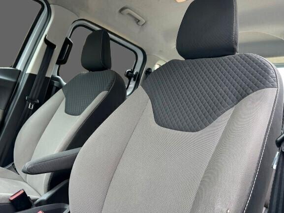Ford Tourneo Courier 1.5 TDCI 75 CV Titanium