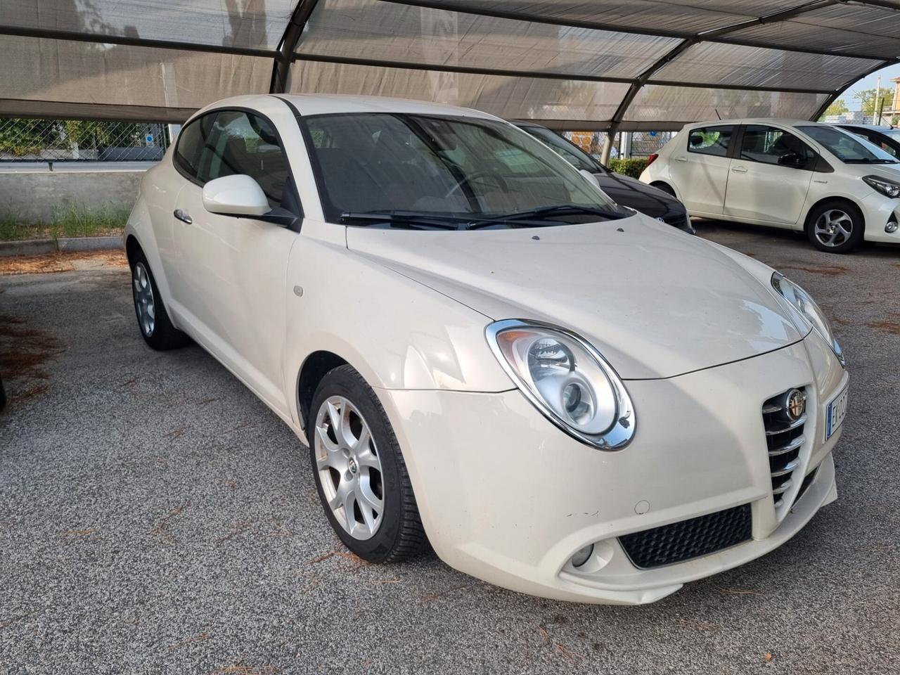 Alfa Romeo MiTo 1.3 JTDm-2 95 CV S&S Distinctive Sport Pack