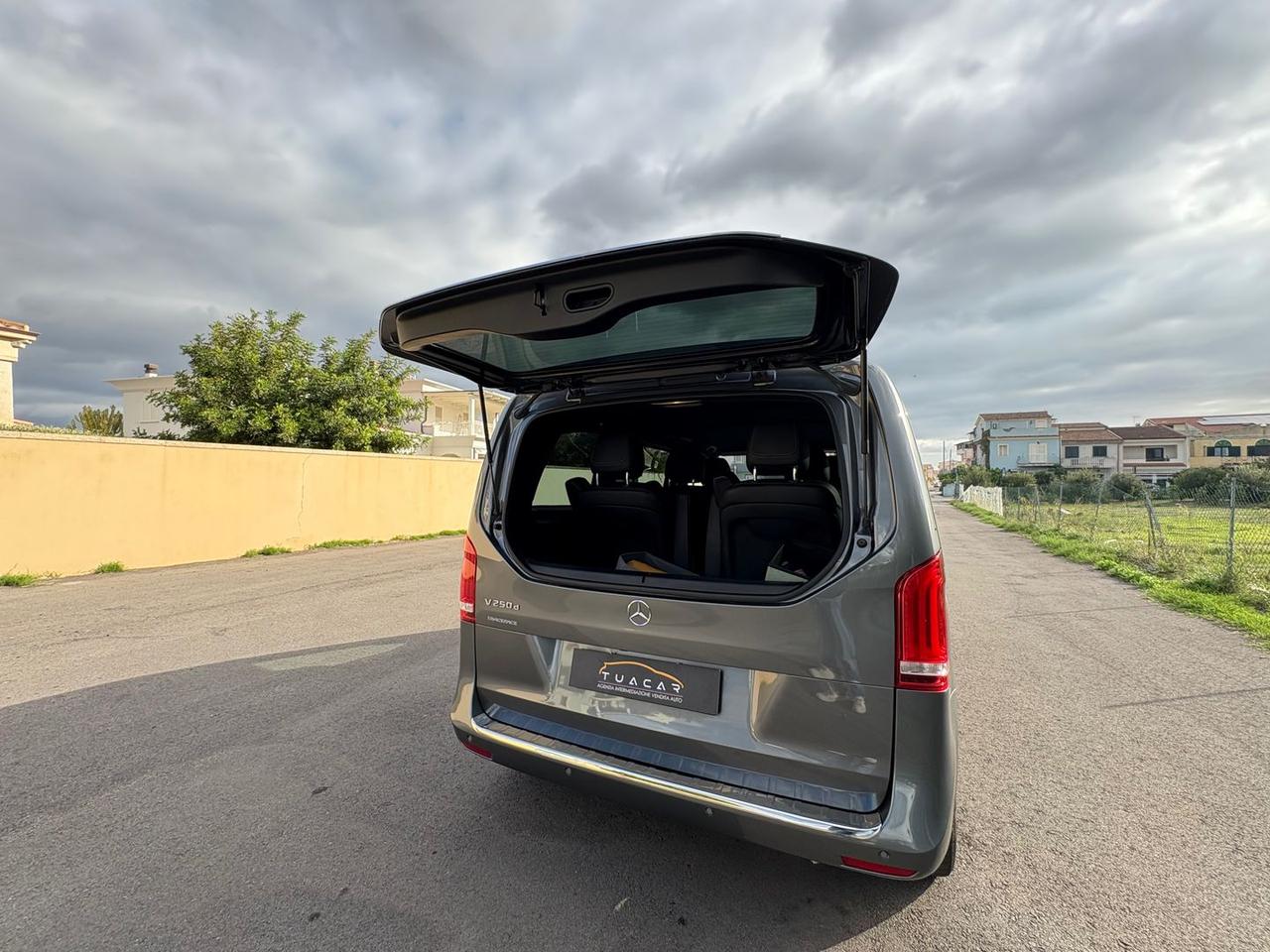 Mercedes-Benz V 250 D Sport #7468