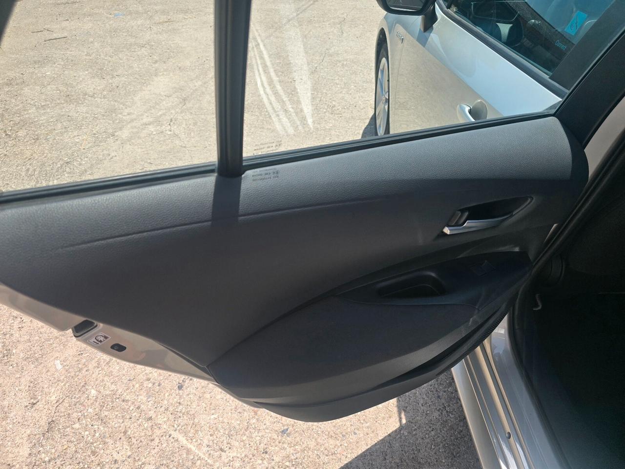 Toyota Corolla Touring Sports 1.8 Hybrid Business