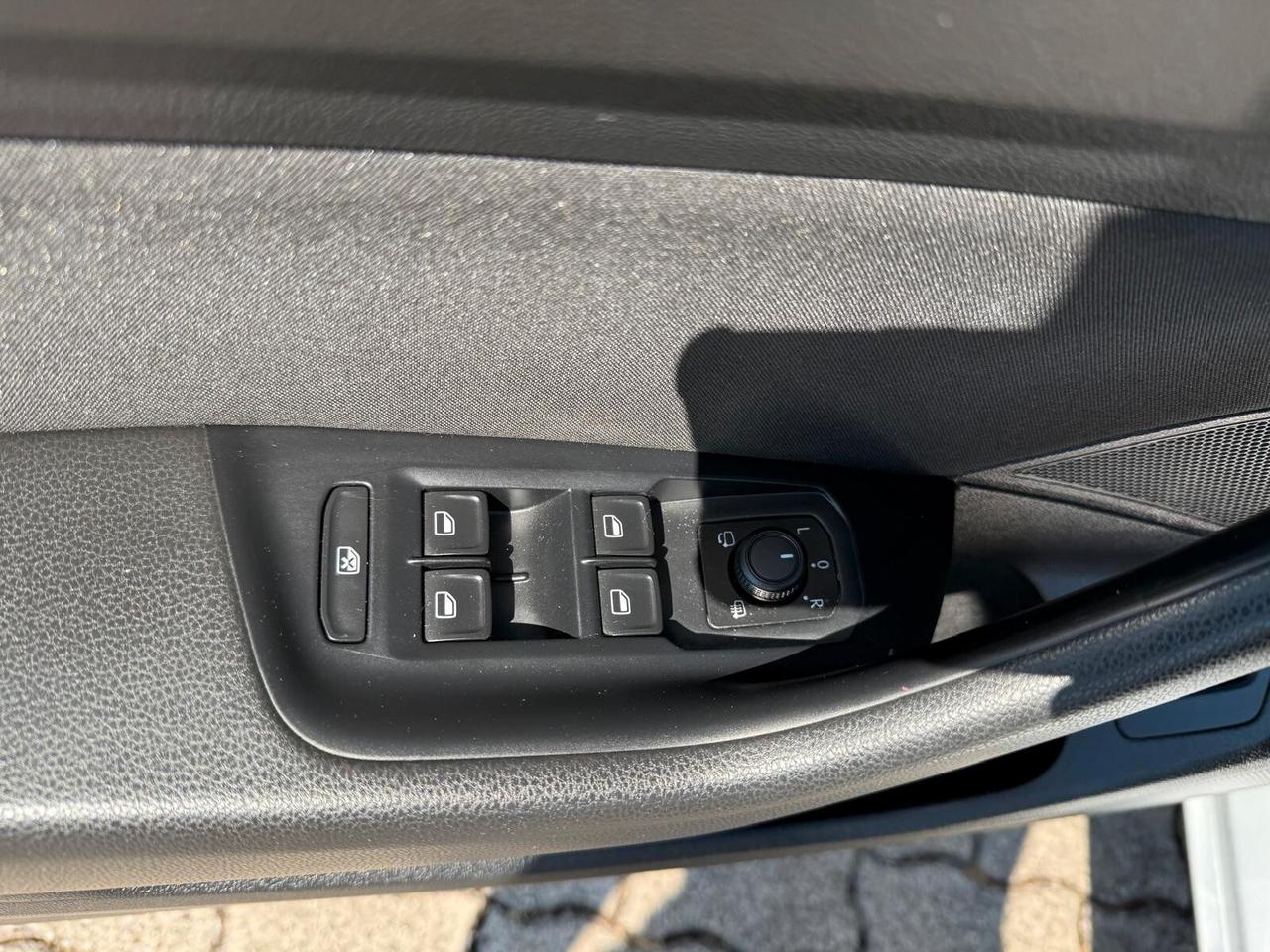 Volkswagen Passat 1.6 TDI Comfortline BlueMotion Technology - ok neopatentati -