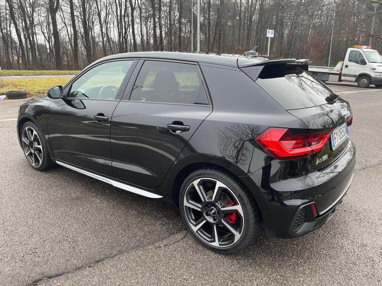 Audi A1 SPB 40 TFSI S tronic line*Automati*Navi*