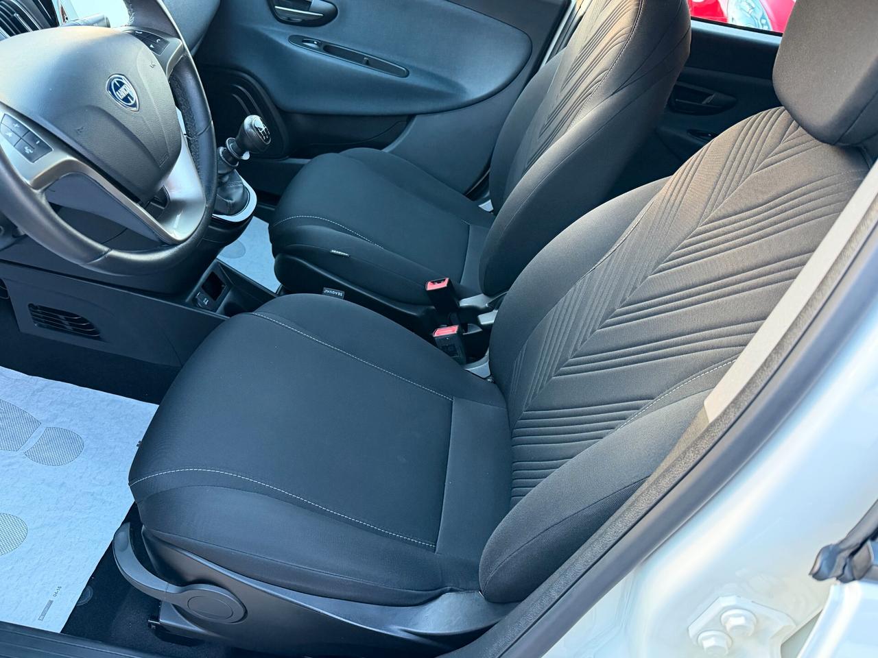 Lancia Ypsilon 1.2 69 cv. EcoChic GOLD (Imp GPL)