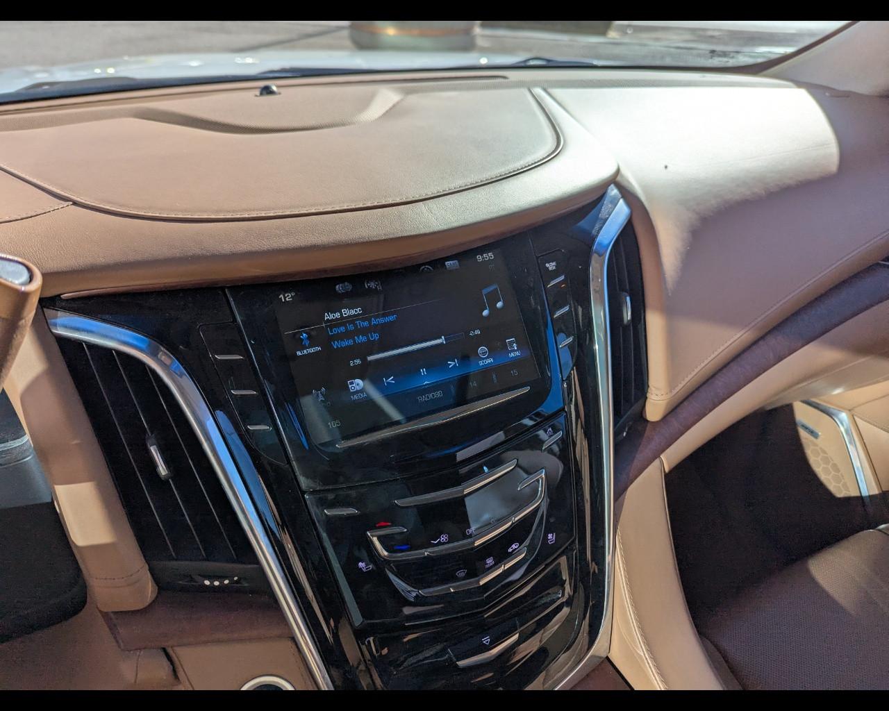 CADILLAC Escalade(2015-2019) - Escalade 6.2L V8 AT AWD Platinum