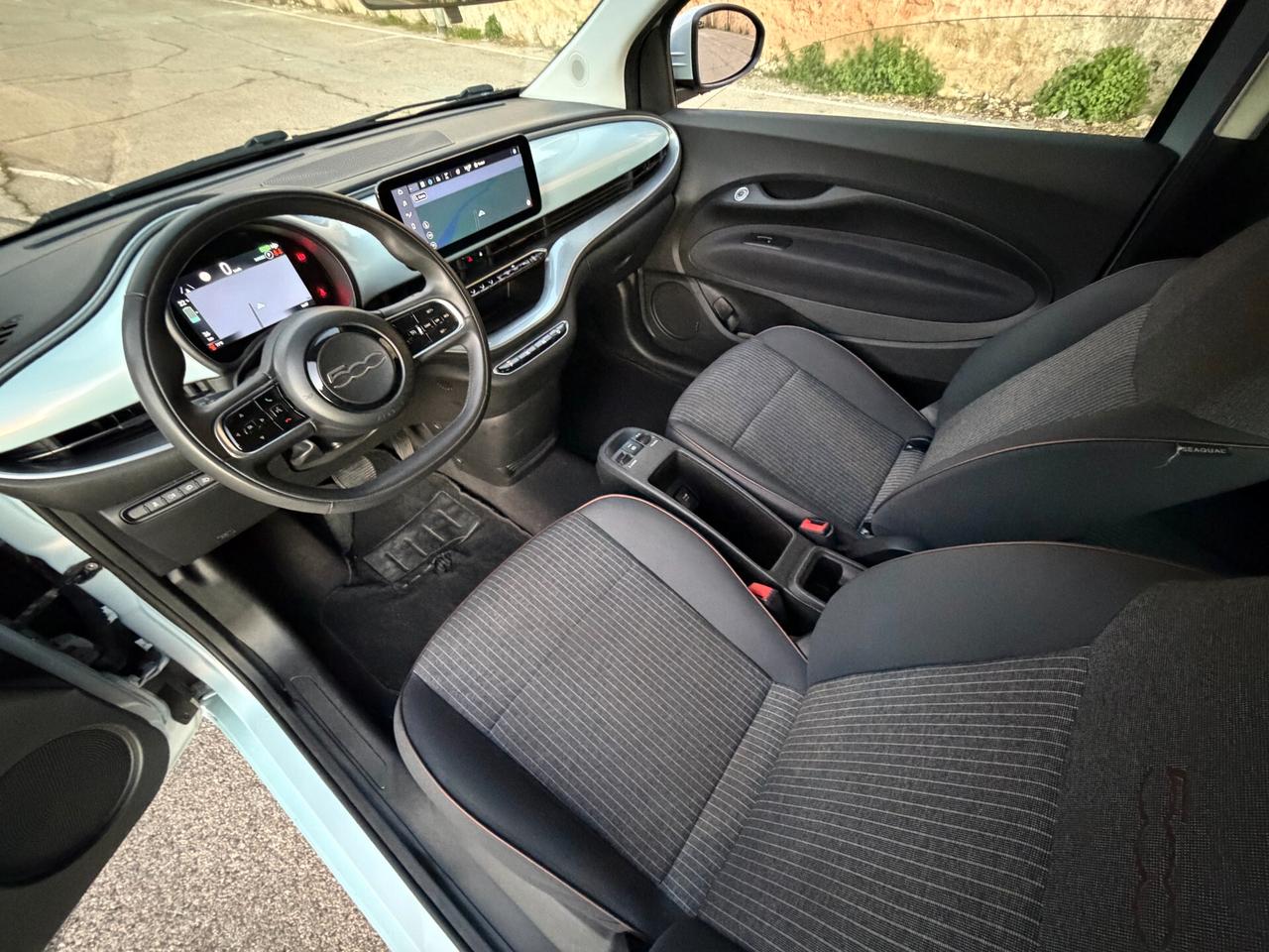 Fiat 500E/42 kWh/CAR PLAY/SOLO 33000 KM