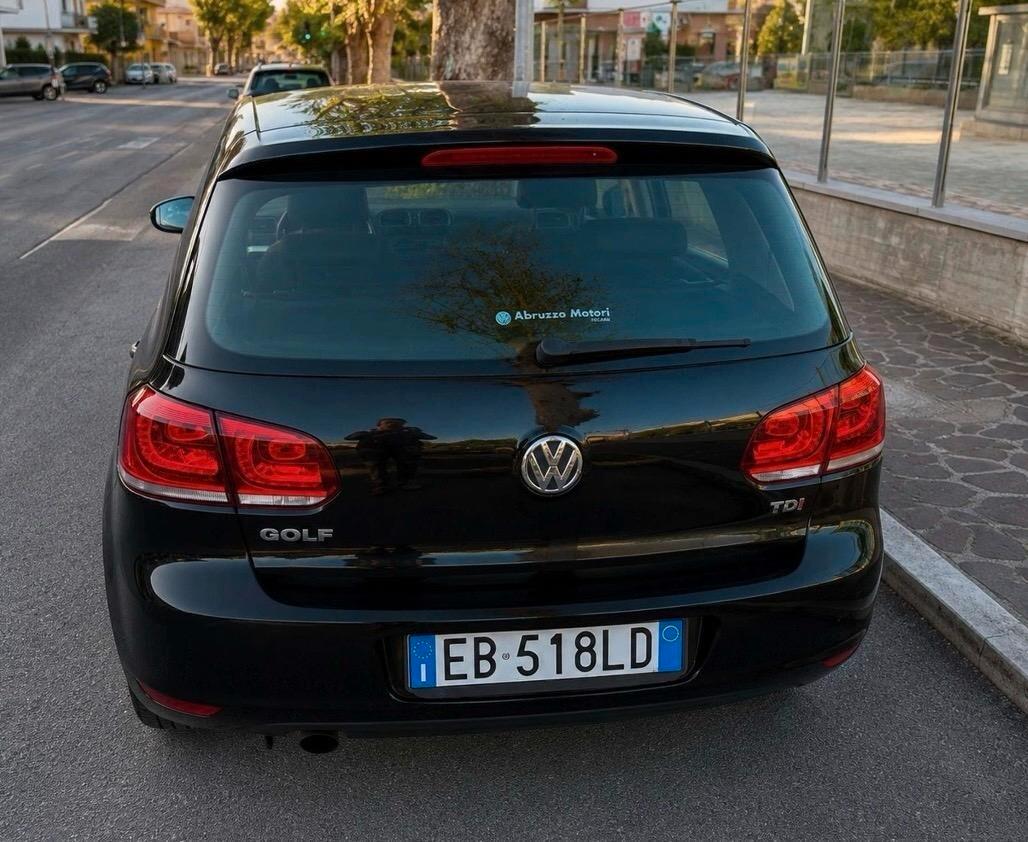 Volkswagen Golf VI 1.6 TDI 5p. Highline 105CV XENON / TOUCH